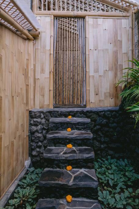 Villa Makerti Bali~Bamboo House à Selat Extérieur photo