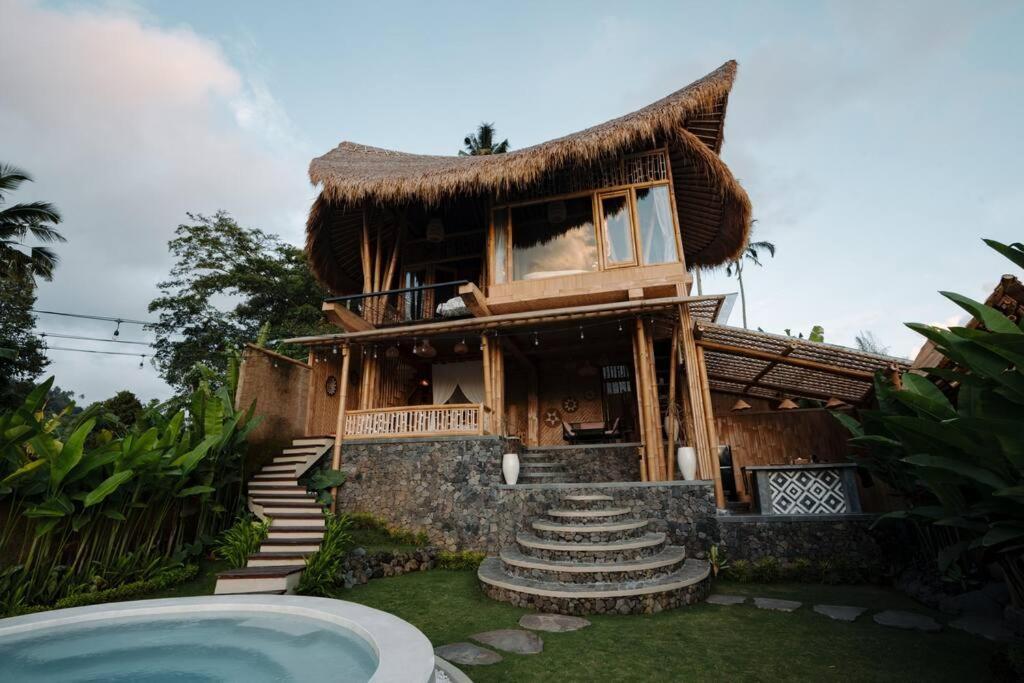 Villa Makerti Bali~Bamboo House à Selat Extérieur photo