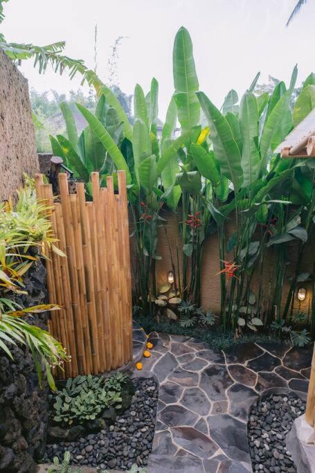 Villa Makerti Bali~Bamboo House à Selat Extérieur photo
