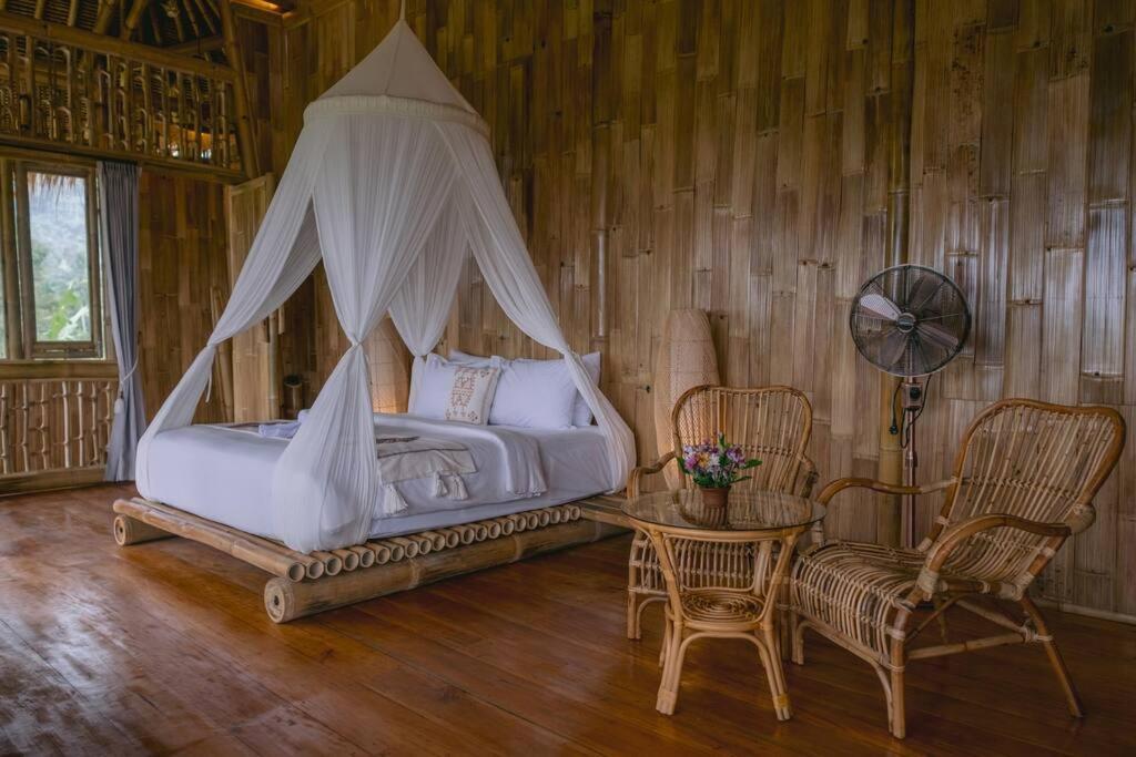 Villa Makerti Bali~Bamboo House à Selat Extérieur photo