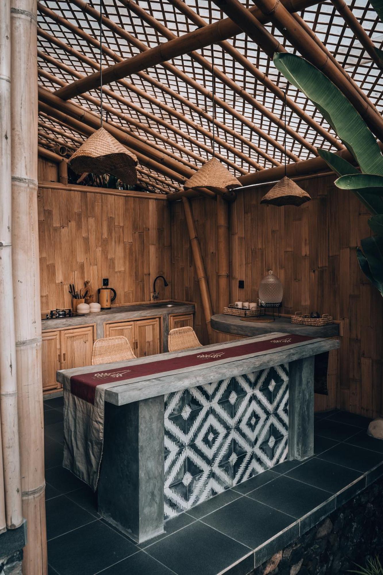 Villa Makerti Bali~Bamboo House à Selat Extérieur photo